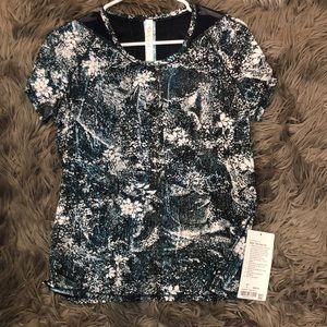 Lululemon shirt